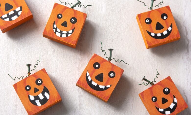 DIY Pumpkin Magnets for the Cutest Halloween Decor DIY Pumpkin Magnets for the Cutest Halloween Decor