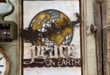 Peace on Earth – iGirlZoe, Crafter & Tim Holtz Addict