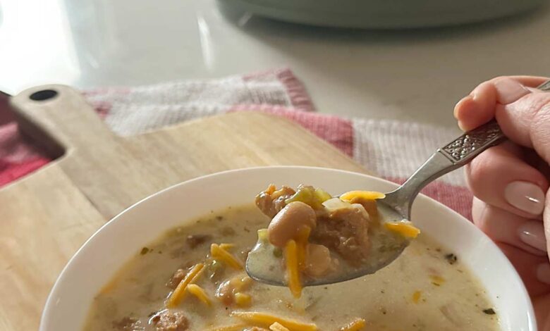 Slow Cooker White Chicken Sausage Chili
