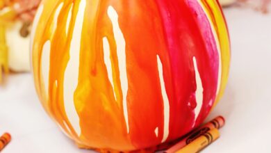 This Melted Crayon Pumpkin Is a Color Explosion This Melted Crayon Pumpkin Is a Color Explosion