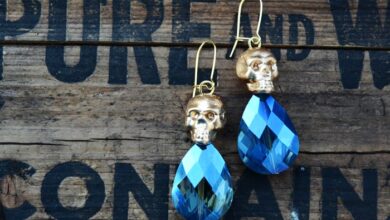 DIY Skull Earrings That Are Perfectly Creepy-Cute