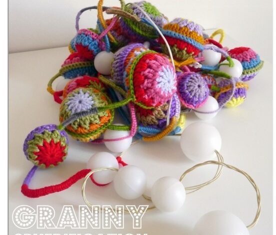 Pompom Garland with Granny Balls – Free Crochet Pattern