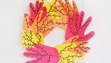 Adorable Handprint Leaves for Fall Memories