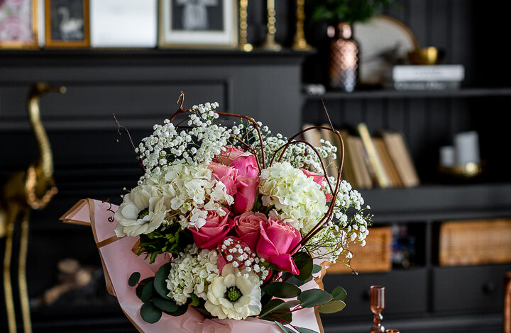 Heart Shaped Rose Bouquet for Valentine’s Day Heart Shaped Rose Bouquet for Valentine’s Day