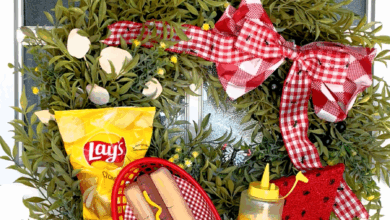 Summer Wreath DIY – A girl and a glue gun